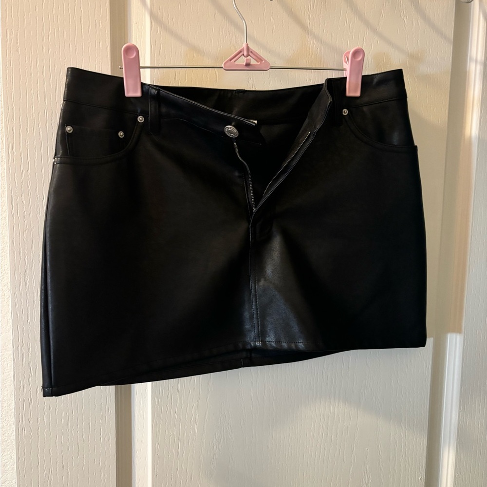 PacSun Black Faux Leather Mini Skirt with Front Zip Detail
